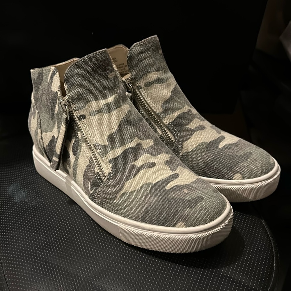 Steve Madden Camo Wedge Sneakers